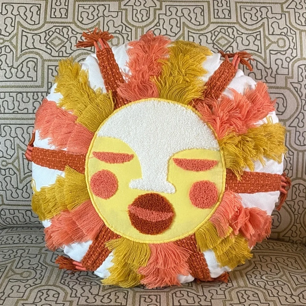 Round Throw Opalhouse Fringed and Embroidered 🆕